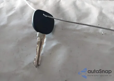 2004 Chevrolet Malibu z USA, uszkodzony, nr VIN 1G1ZS52FX4F135868